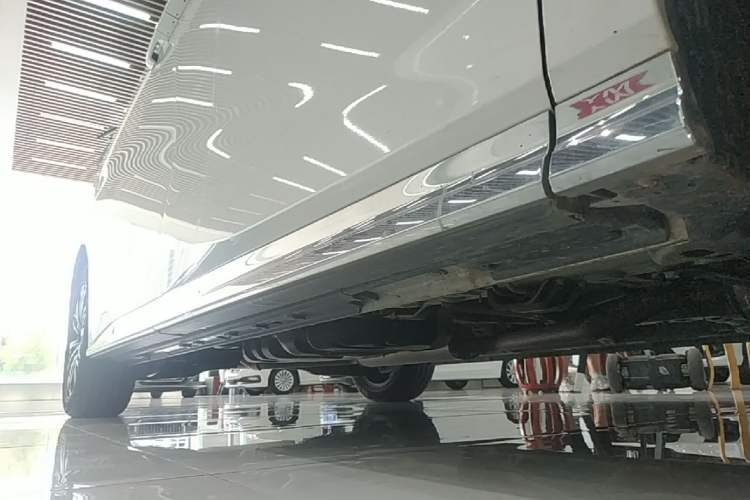 Used GAC Trumpchi M8 2024 Master Series 400T Ultimate Edition Right Side Sill