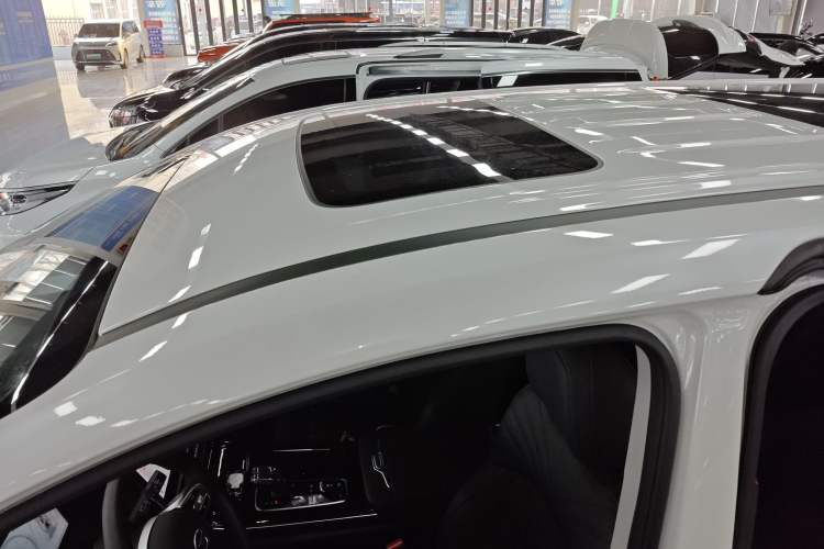 Used GAC Trumpchi M8 2024 Master Series 400T Prestige Edition Roof