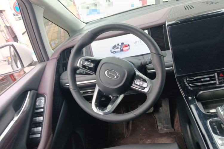 Used GAC Trumpchi M8 2024 Master Series 400T Prestige Edition Steering Wheel
