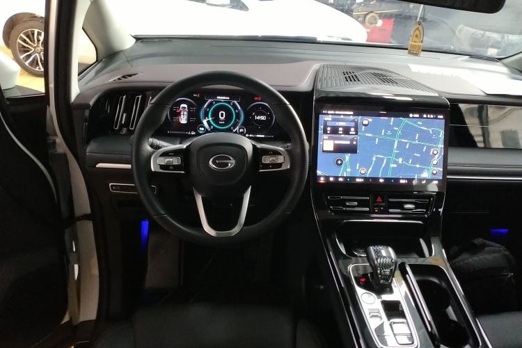 Used GAC Trumpchi M8 2024 Master Series 400T Prestige Edition Steering Wheel