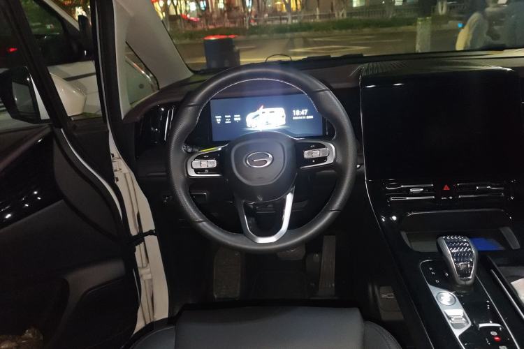 Used GAC Trumpchi M8 2024 Master Series 400T Prestige Edition Steering Wheel