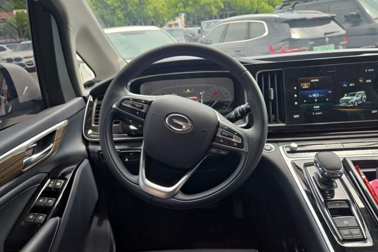 Used GAC Trumpchi M8 2024 Lingxiu Series 390T Luxury Edition Steering Wheel