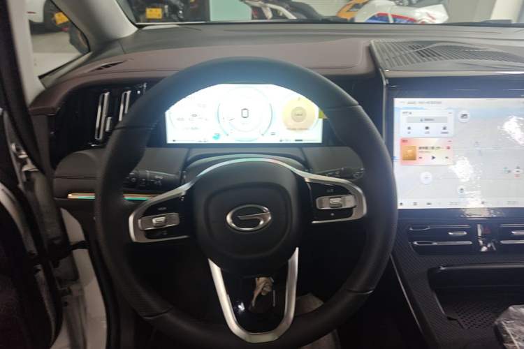 Used GAC Trumpchi M8 2024 Master Series 400T Ultimate Edition Steering Wheel