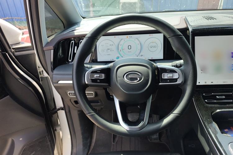 Used GAC Trumpchi M8 2024 Master Series 400T Prestige Edition Steering Wheel