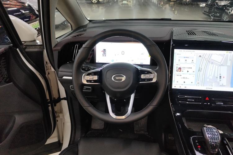 Used GAC Trumpchi M8 2024 Master Series 400T Prestige Edition Steering Wheel