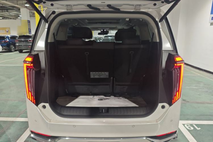 Used GAC Trumpchi M8 2024 Master Series 400T Prestige Edition Trunk