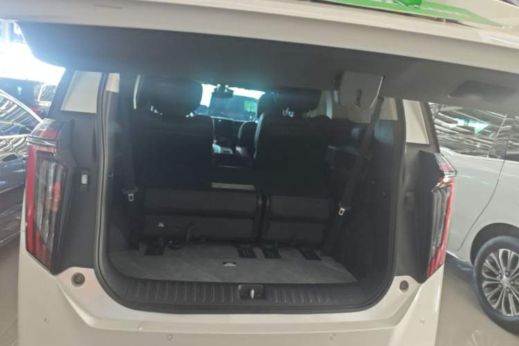 Used GAC Trumpchi M8 2024 Master Series 400T Ultimate Edition Trunk