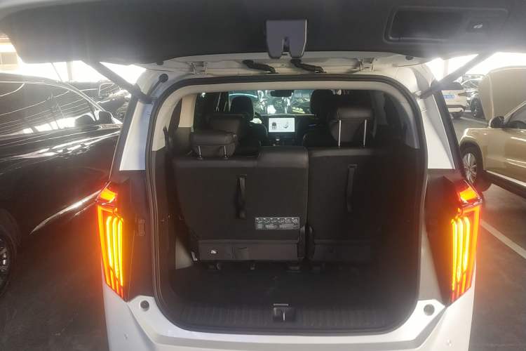 Used GAC Trumpchi M8 2024 Master Series 400T Ultimate Edition Trunk