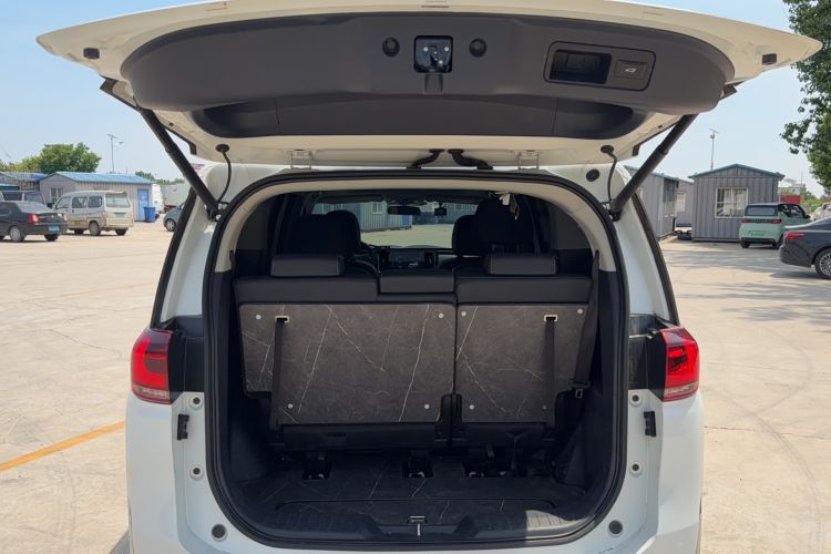 Used GAC Trumpchi M8 2024 Lingxiu Series 390T Deluxe Edition Trunk