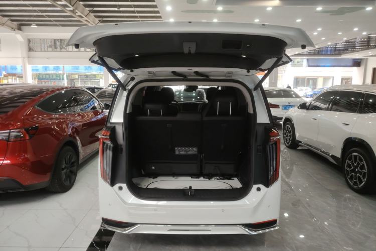 Used GAC Trumpchi M8 2024 Master Series 400T Ultimate Edition Trunk