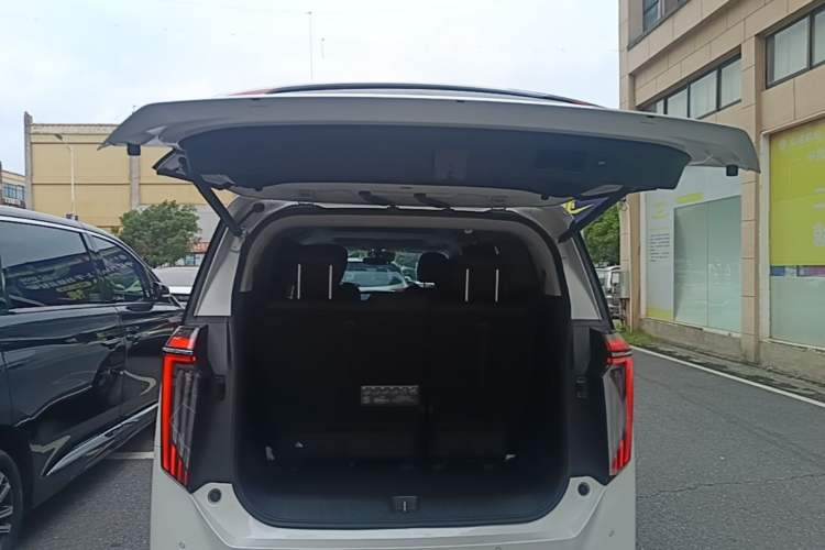 Used GAC Trumpchi M8 2024 Master Series 400T Ultimate Edition Trunk
