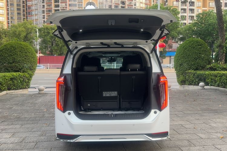 Used GAC Trumpchi M8 2024 Master Series Super Hybrid Edition Trunk