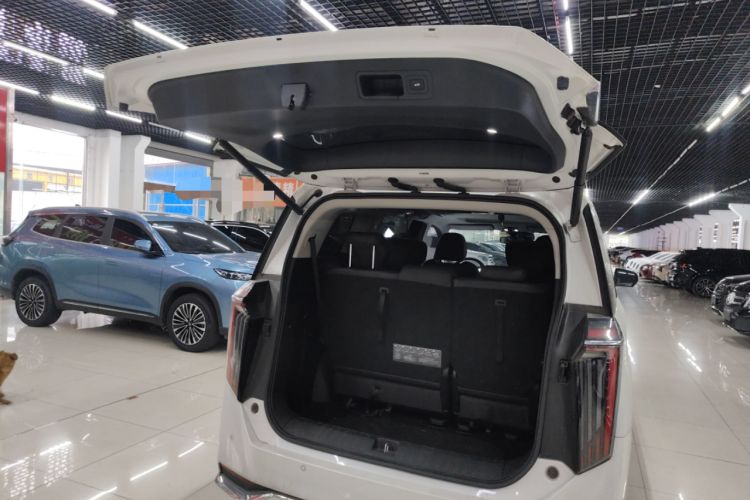 Used GAC Trumpchi M8 2024 Master Series 400T Prestige Edition Trunk