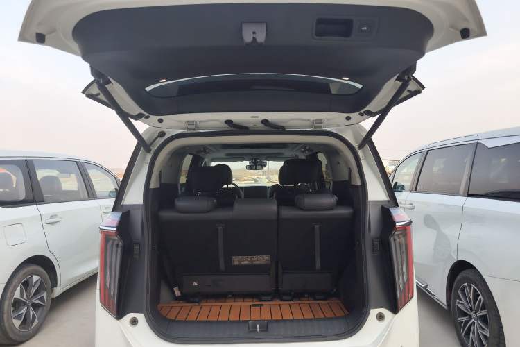 Used GAC Trumpchi M8 2024 Master Series 400T Ultimate Edition Trunk