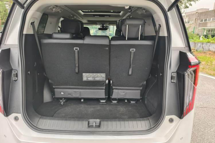 Used GAC Trumpchi M8 2024 Master Series 400T Ultimate Edition Trunk