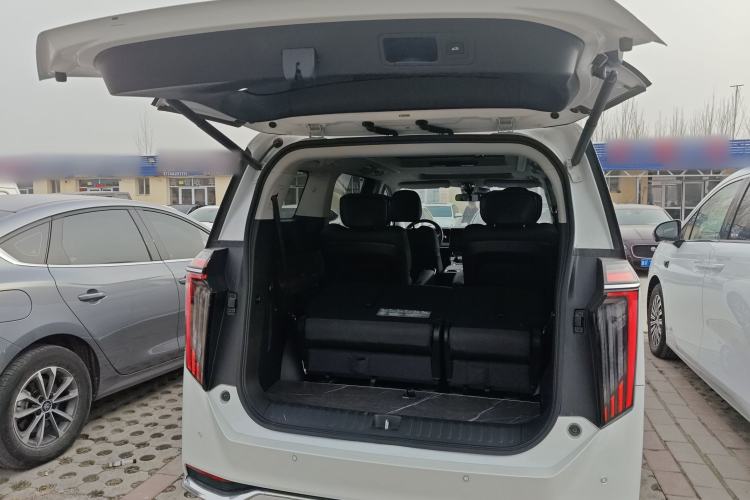 Used GAC Trumpchi M8 2024 Master Series 400T Prestige Edition Trunk