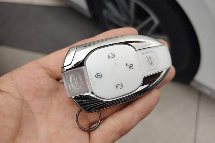 Used GAC Trumpchi M8 2024 Master Series 400T Prestige Edition Vehicle Key