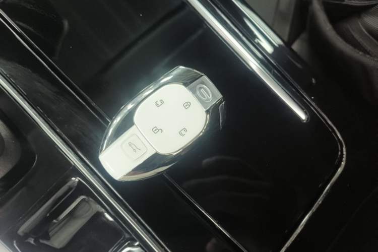 Used GAC Trumpchi M8 2024 Master Series 400T Prestige Edition Vehicle Key