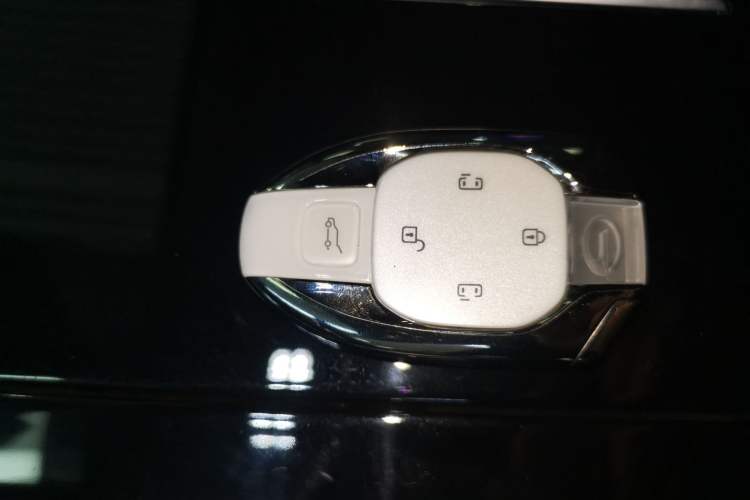Used GAC Trumpchi M8 2024 Master Series 400T Ultimate Edition Vehicle Key