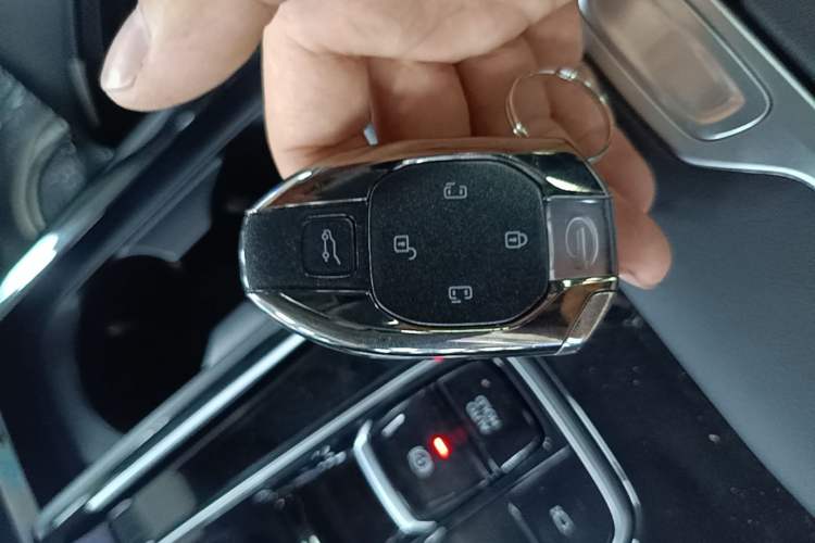 Used GAC Trumpchi M8 2024 Master Series 400T Ultimate Edition Vehicle Key