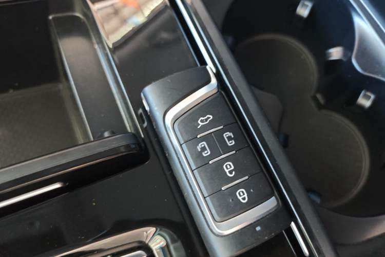 Used GAC Trumpchi M8 2024 Lingxiu Series 390T Deluxe Edition Vehicle Key