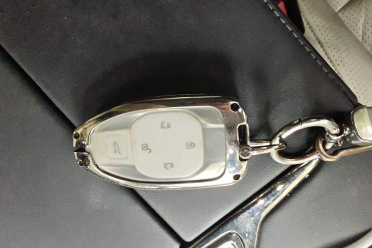 Used GAC Trumpchi M8 2024 Zongshi Series 400T Pioneer Edition Vehicle Key