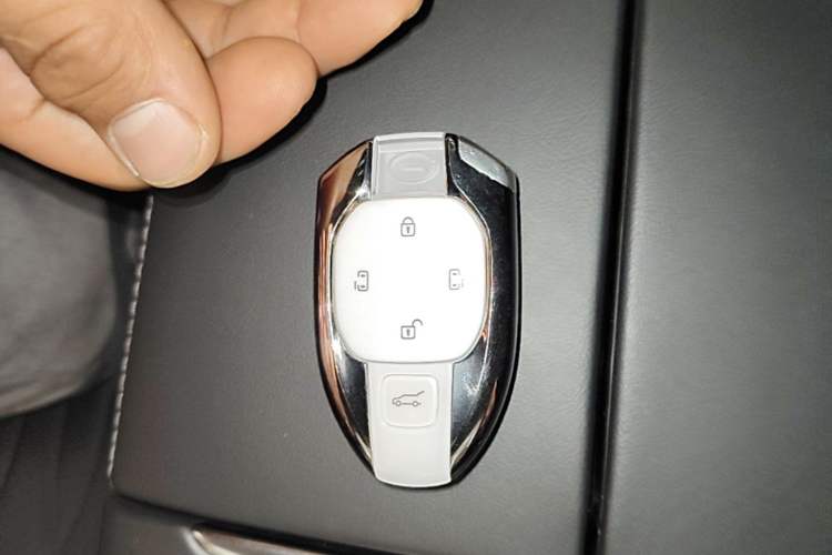 Used GAC Trumpchi M8 2024 Master Series 400T Ultimate Edition Vehicle Key