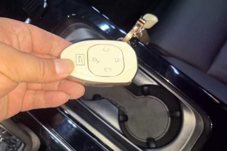 Used GAC Trumpchi M8 2024 Master Series 400T Ultimate Edition Vehicle Key