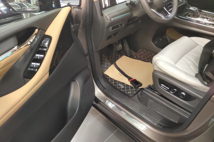 Used GAC Trumpchi M8 2024 Master Series 400T Ultimate Edition Interior 3