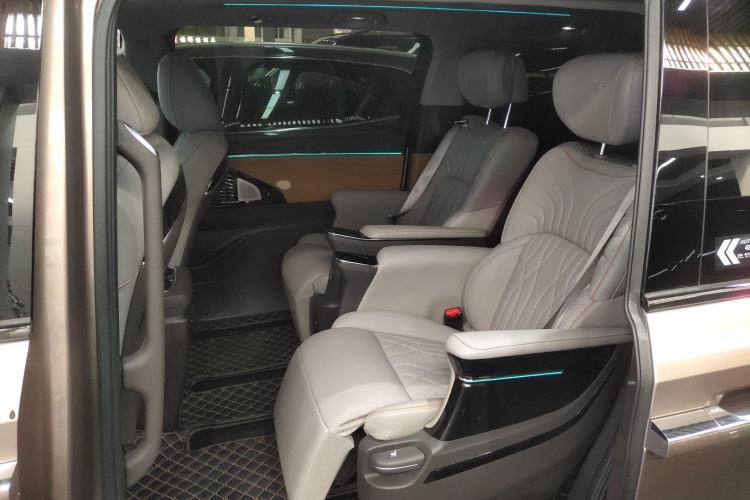 Used GAC Trumpchi M8 2024 Master Series 400T Ultimate Edition Interior 4