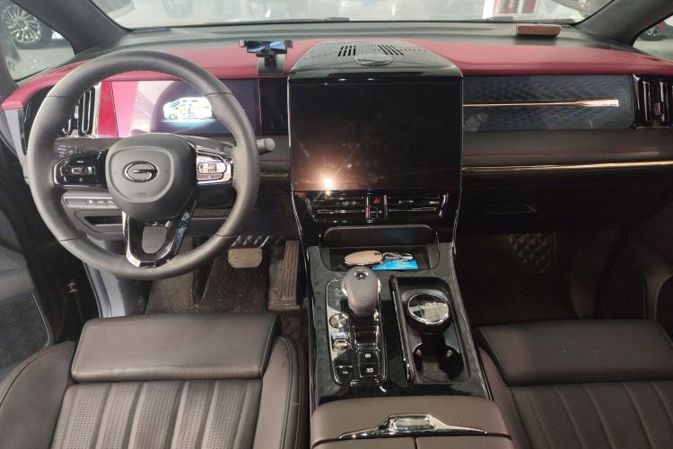 Used GAC Trumpchi M8 2025 Zongshi Series Super Hybrid Edition Center Console