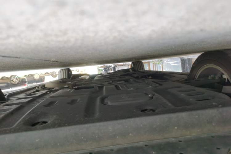 Used GAC Trumpchi M8 2025 Zongshi Series Super Hybrid Edition Chassis Front