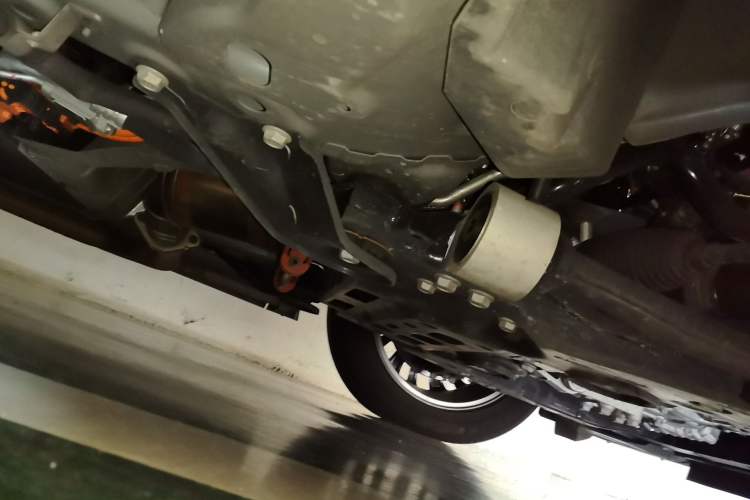 Used GAC Trumpchi M8 2025 Zongshi Series Super Hybrid Edition Chassis Front Right