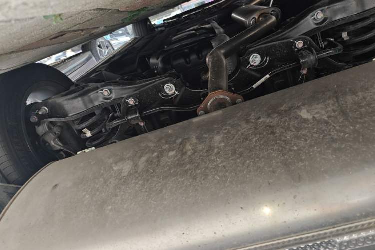 Used GAC Trumpchi M8 2025 Zongshi Series Super Hybrid Edition Chassis Rear