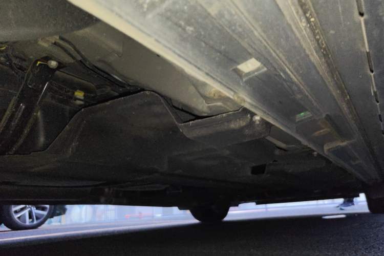 Used GAC Trumpchi M8 2025 Zongshi Series Super Hybrid Edition Chassis Rear Right
