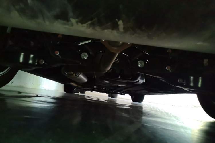 Used GAC Trumpchi M8 2025 Zongshi Series Super Hybrid Edition Chassis Rear