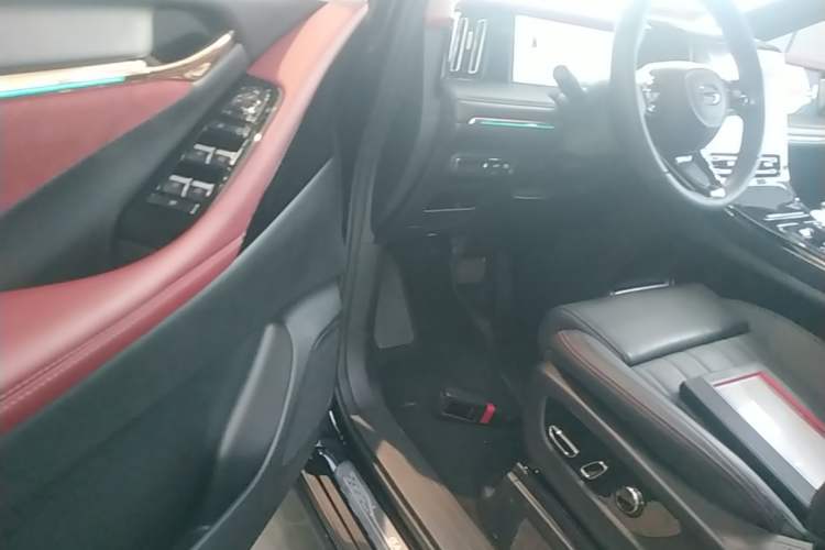 Used GAC Trumpchi M8 2025 Zongshi Series Super Hybrid Edition Driver Seat