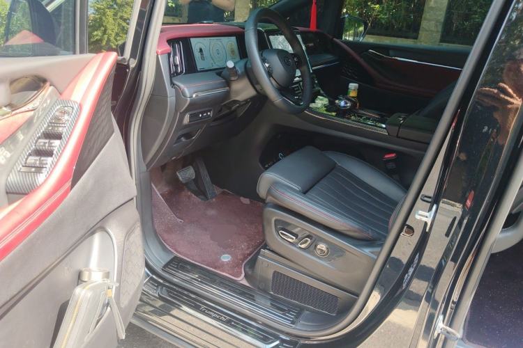 Used GAC Trumpchi M8 2025 Zongshi Series Super Hybrid Edition Driver Seat