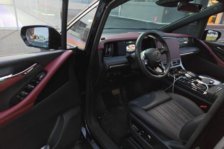 Used GAC Trumpchi M8 2025 Zongshi Series Super Hybrid Edition Driver Seat