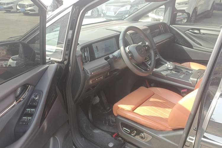 Used GAC Trumpchi M8 2025 Zongshi Series Super Hybrid Edition Driver Seat