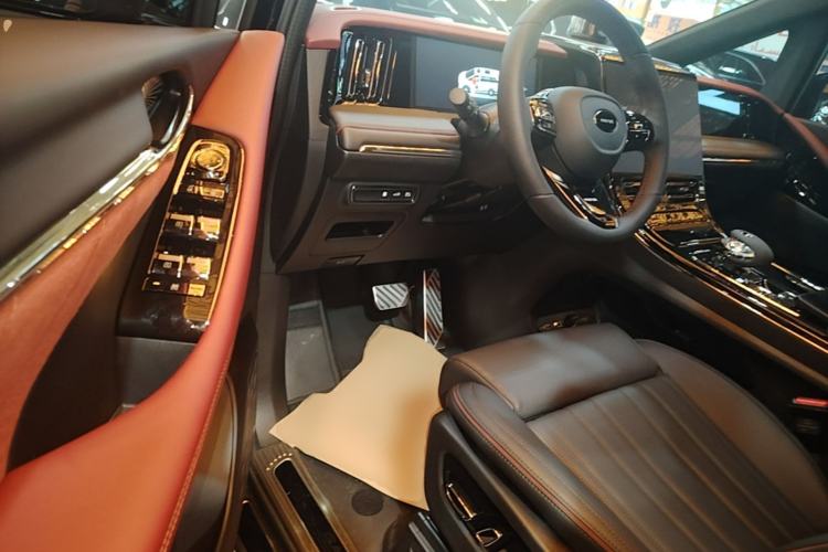 Used GAC Trumpchi M8 2025 Zongshi Series Super Hybrid Edition Driver Seat