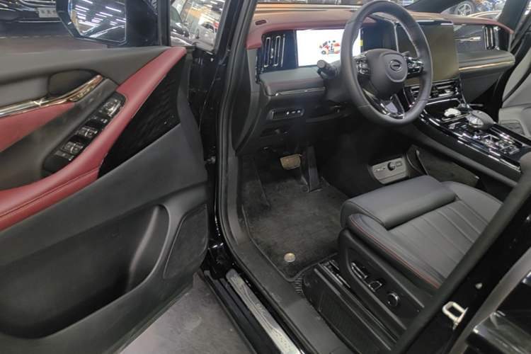 Used GAC Trumpchi M8 2025 Zongshi Series Super Hybrid Edition Driver Seat