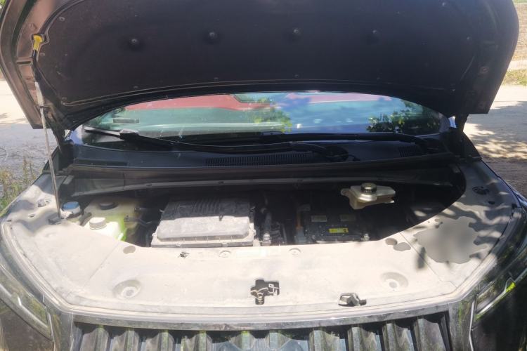 Used GAC Trumpchi M8 2025 Zongshi Series Super Hybrid Edition Engine Bay