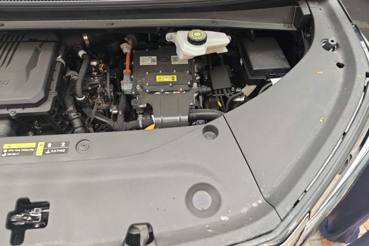 Used GAC Trumpchi M8 2025 Zongshi Series Super Hybrid Edition Engine Bay Left