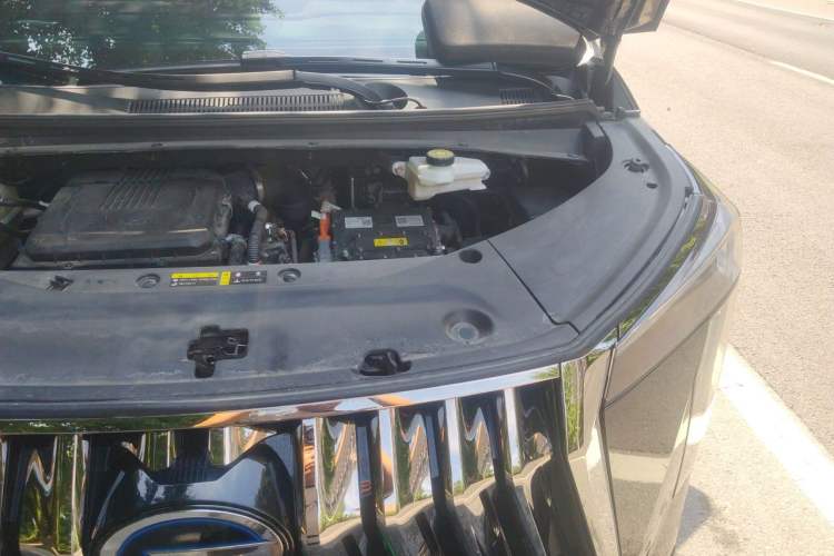 Used GAC Trumpchi M8 2025 Zongshi Series Super Hybrid Edition Engine Bay Left