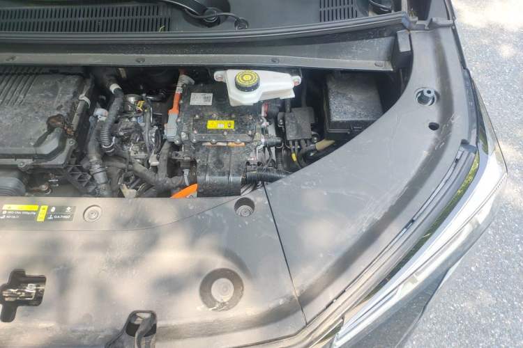 Used GAC Trumpchi M8 2025 Zongshi Series Super Hybrid Edition Engine Bay Left
