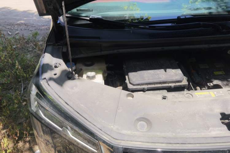 Used GAC Trumpchi M8 2025 Zongshi Series Super Hybrid Edition Engine Bay Right