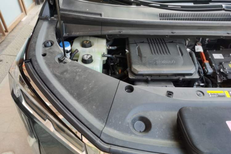 Used GAC Trumpchi M8 2025 Zongshi Series Super Hybrid Edition Engine Bay Right