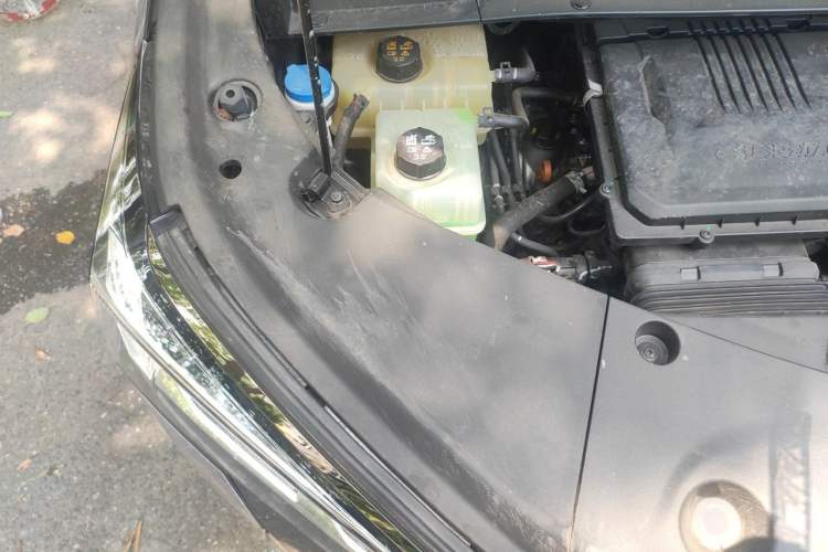 Used GAC Trumpchi M8 2025 Zongshi Series Super Hybrid Edition Engine Bay Right