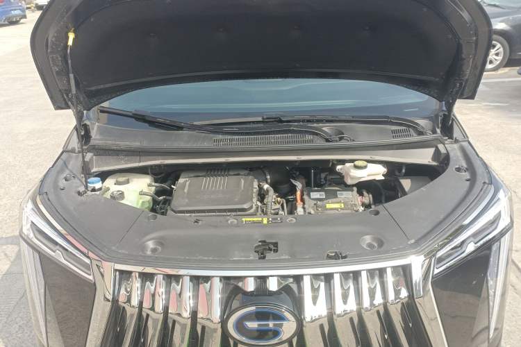 Used GAC Trumpchi M8 2025 Zongshi Series Super Hybrid Edition Engine Bay